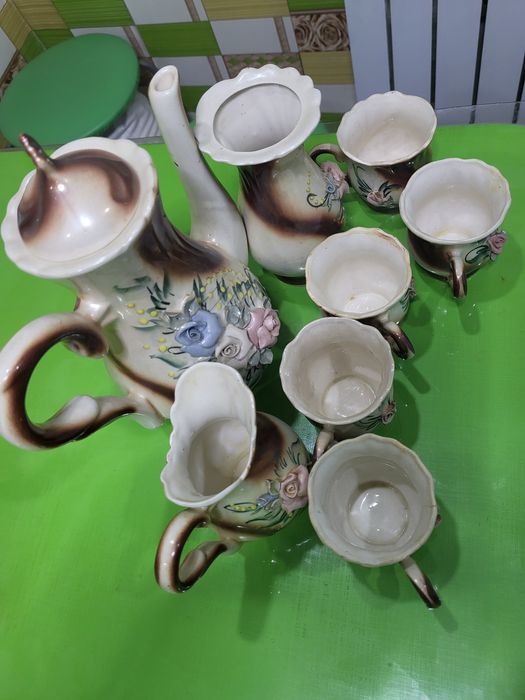 Кофейный сервиз из 8 предметов