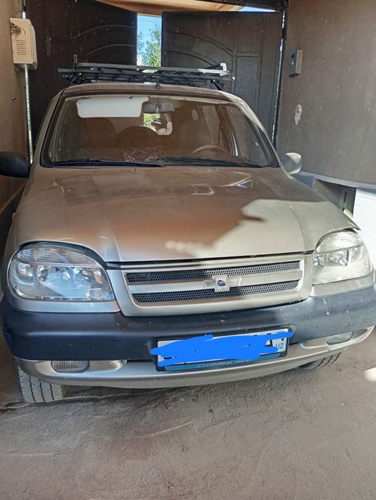 Chevrolet niva sotiladi