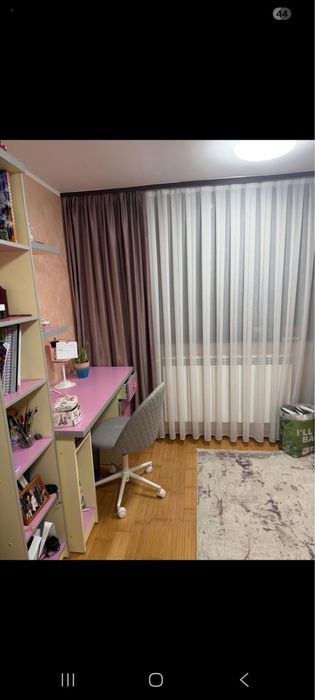 Vând apartament,zona teatrul Vasilache,zonă de case