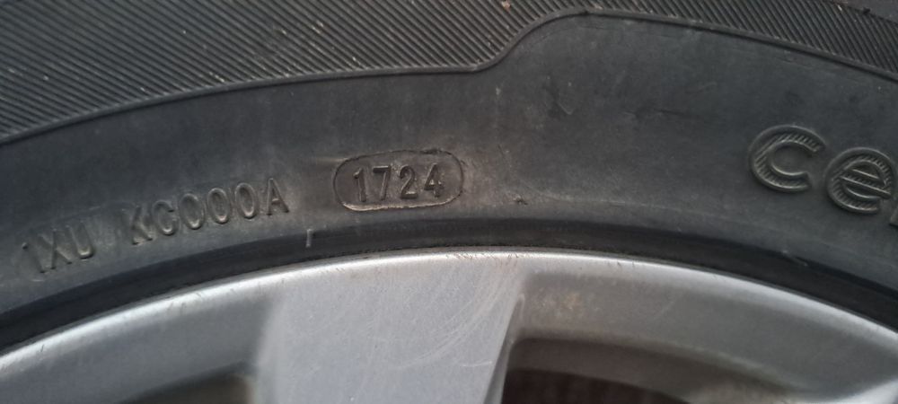 Продам оригинальные колеса