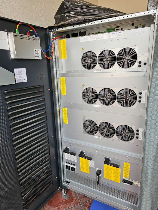 Источник бесперебойного питания UPS ИБП Emerson Network Power 120 kva