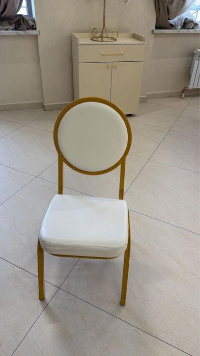 Продам столы со стульями