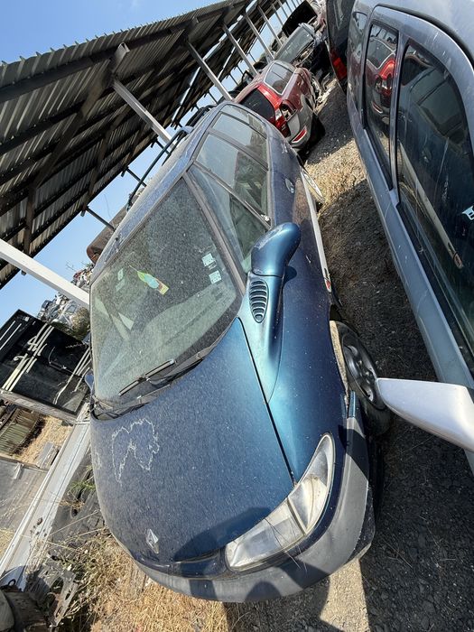 рено еспейс 2 2.2DCI 2002г. НА ЧАСТИ/renault espace 2