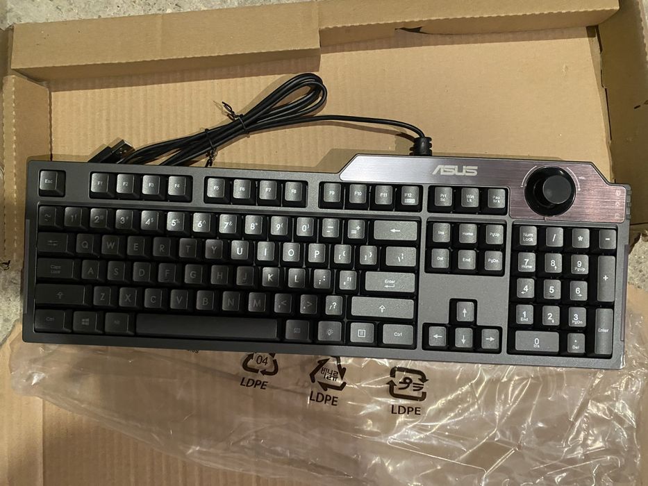 Tastatura gaming ASUS G01KB