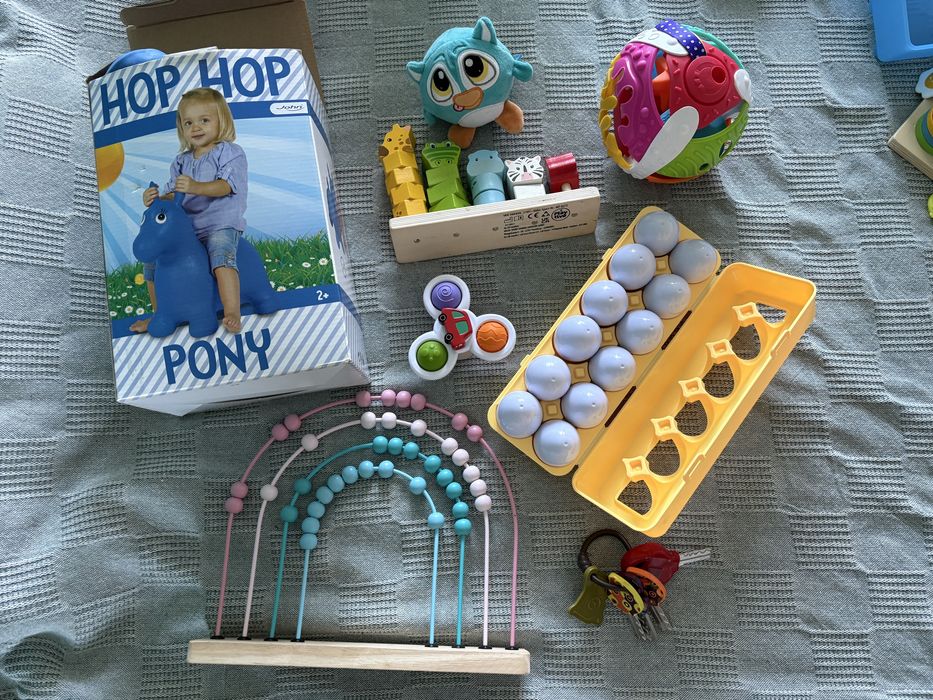 Детски книжки и играчки