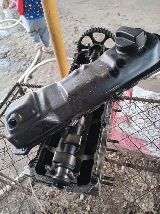 Продам головку двигателя