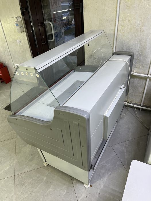 Холодильная витрина