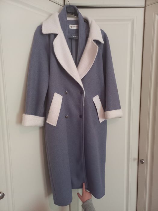 Стильное тёплое пальто.