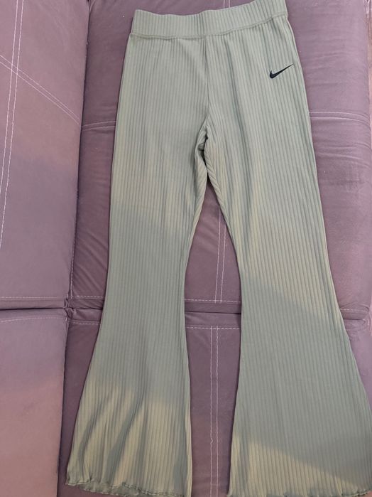 Панталон на Nike