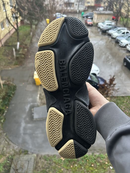 Balenciaga triple s