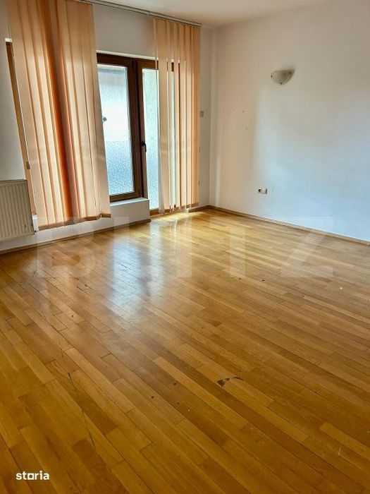 OPORTUNITATE INVESTIȚIE: Apartament de 4 camere, 2 bai, 134mp, Zona S