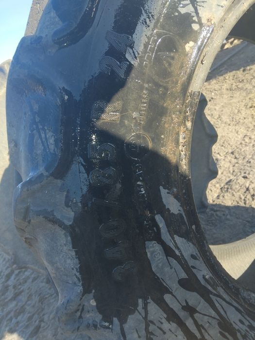 De vânzare 2 cauciucuri