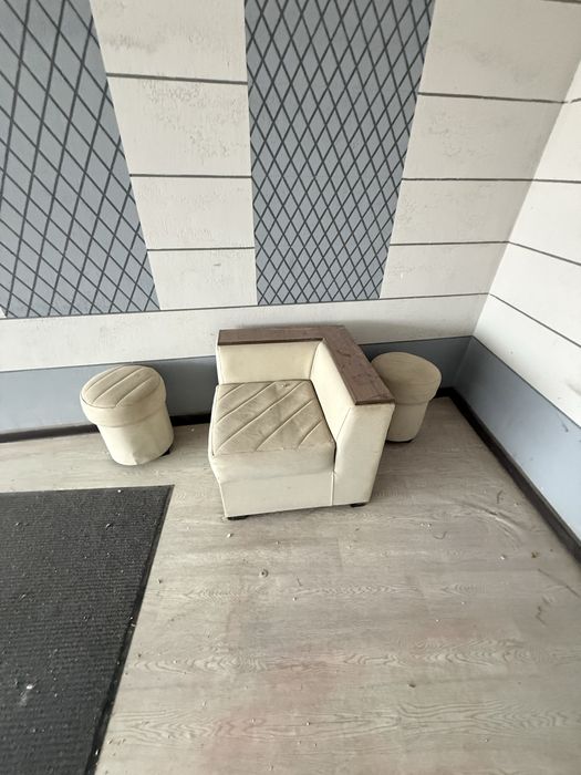 Ugolnik stulchik mebel b/u