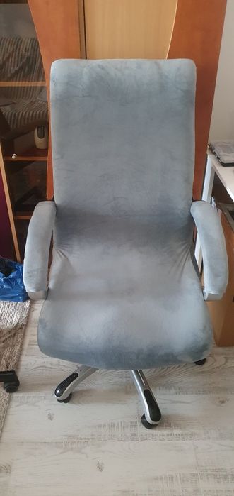 Vand scaune rotative de birou