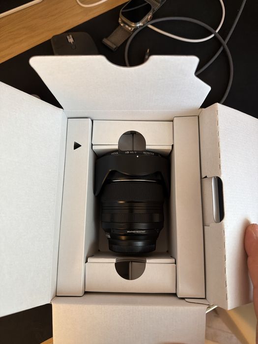 Obiectiv Fujifilm XF 16-80mm f/4 R OIS WR + Filtru protecție (Stare impecabilă, cutie)