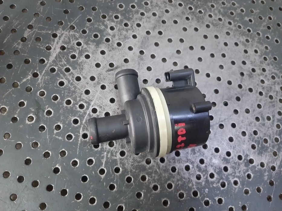 pompa recirculare apa 1.2 tdi cfw  vw polo 6r seat ibiza 5 skoda fabia 2  6r0965561a