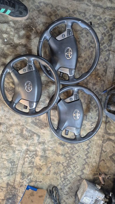 Оригинални МултиВолани за Тойота АвенсисТ25 Фейс  2003- 2008г