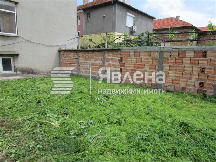 Продава се Етаж от къща в Сливен, Ново село - 91 кв.м за 825 €/кв.м - Снимка #11