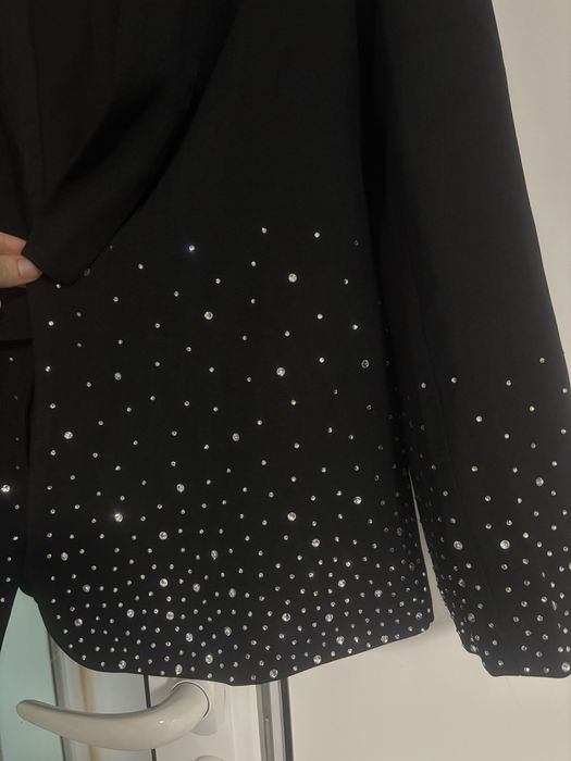 Дамско сако с камъни