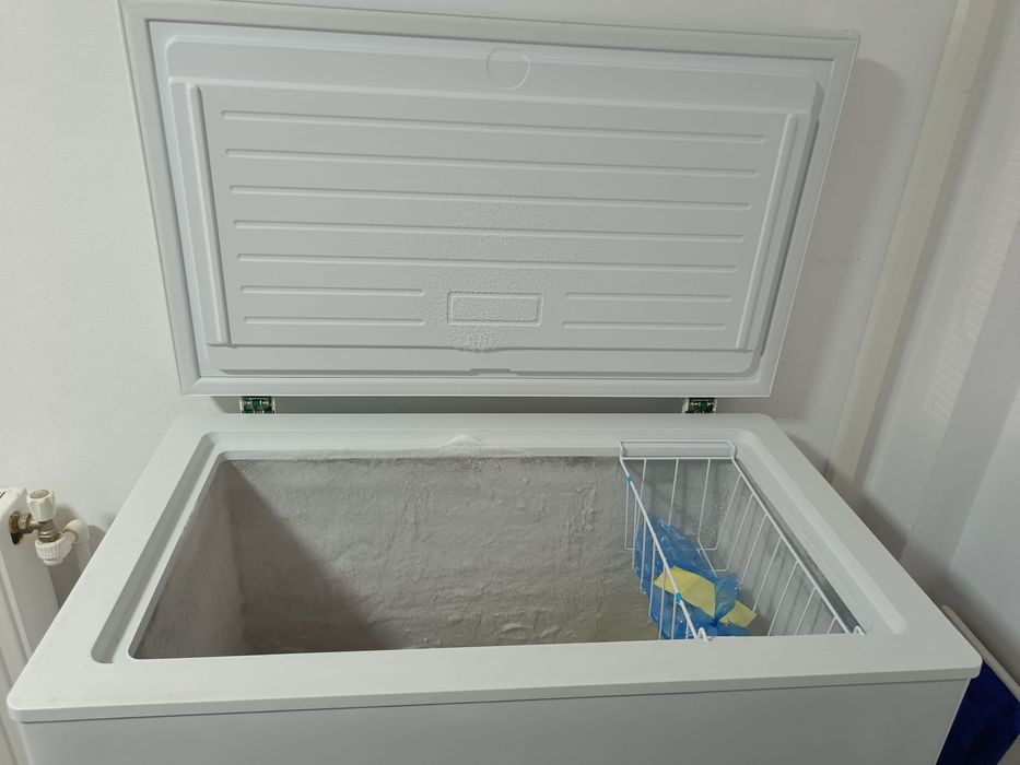 Lada frigorifica foarte puțin folosita