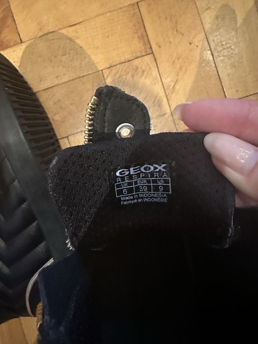 Обувки Geox, 39 номер