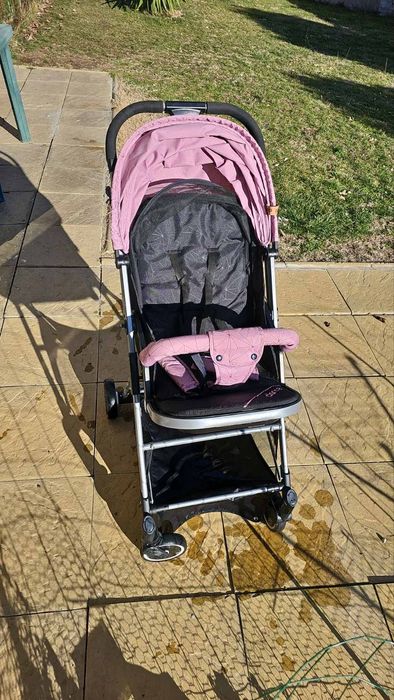 Здравейте, продавам лятна количка.