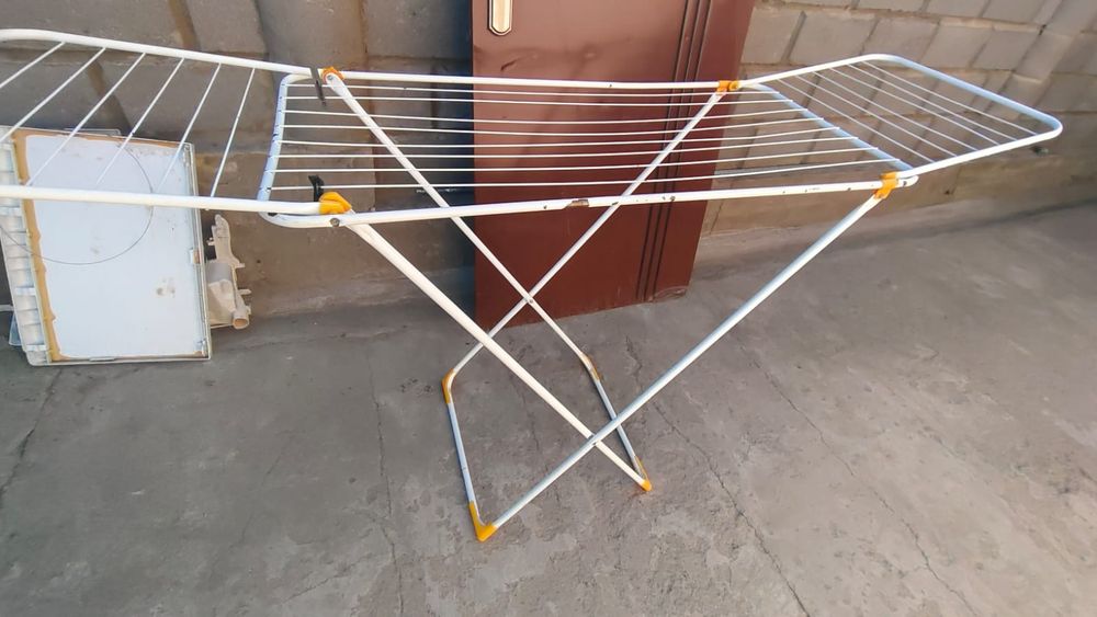 Продам сушилку для белья