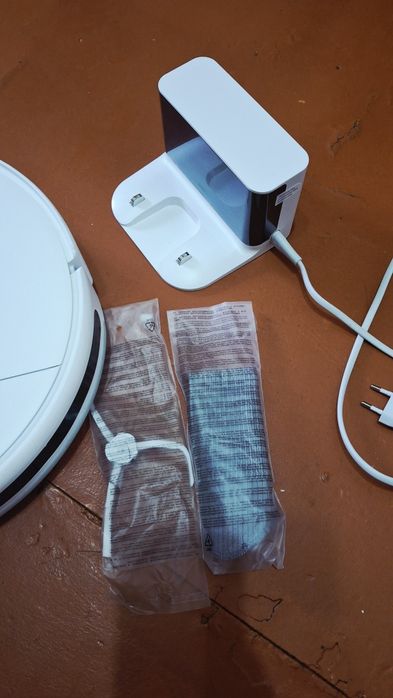 Продам робот пылесос