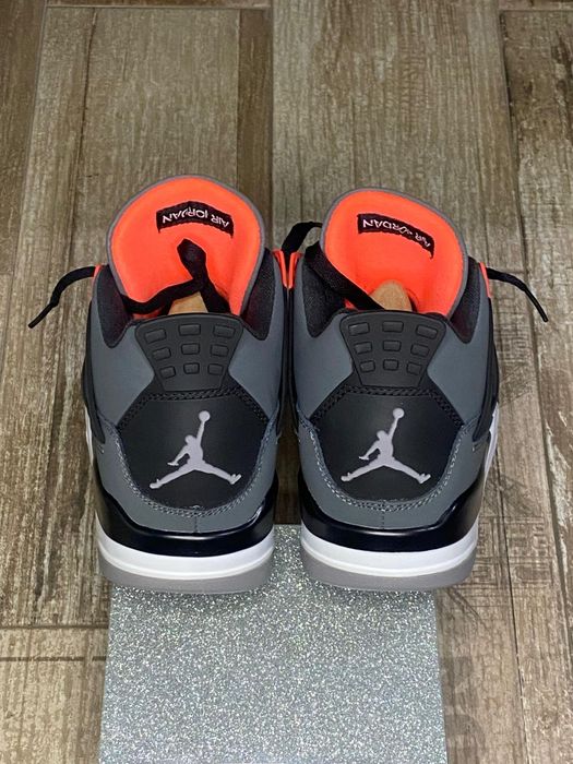 Air Jordan 4 "Infrared"