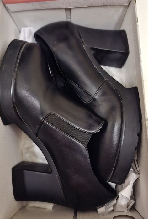 продам обувь женскую 39 размер