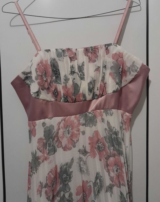 Разкошна официална рокля размер М