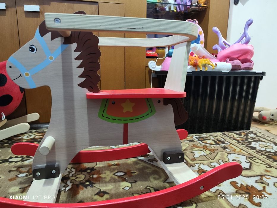 Дървен люлещ се стол конче люлка кон 72x28x50см.