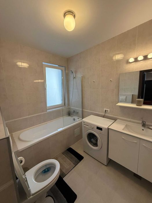 Proprietar inchiriez apartament 2 camere marriott, 13 septembrie