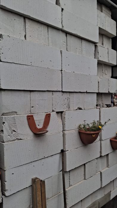 Vând BCA pentru construcții – 8 paleți disponibili – 800 lei/palet