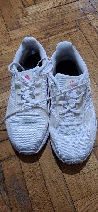 Adidasi adidas marimea 39