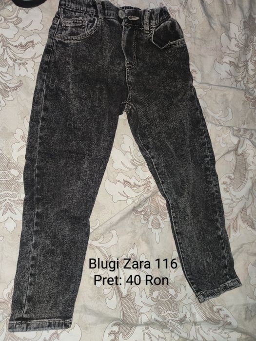 Blugi noi pentru copii.