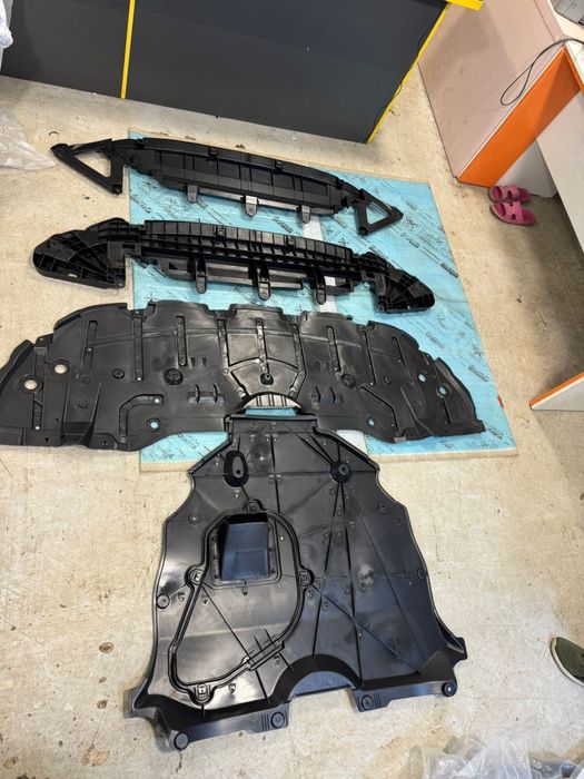 Camry 70 защита под бампер