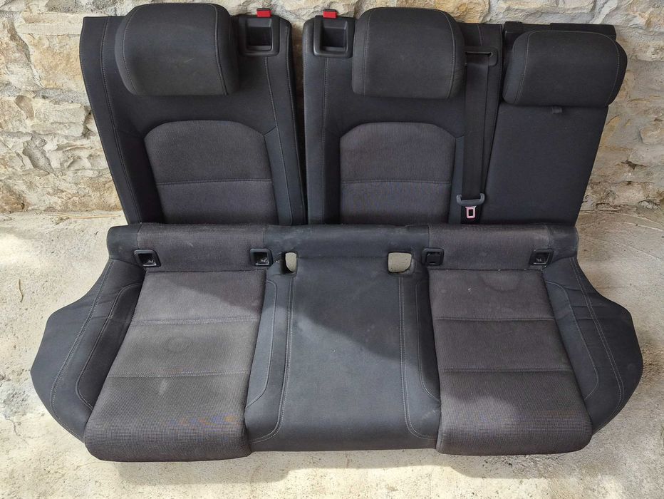 Седалки за Pasat B8