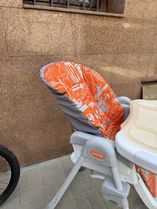 Детский стульчик для кормления Justin.