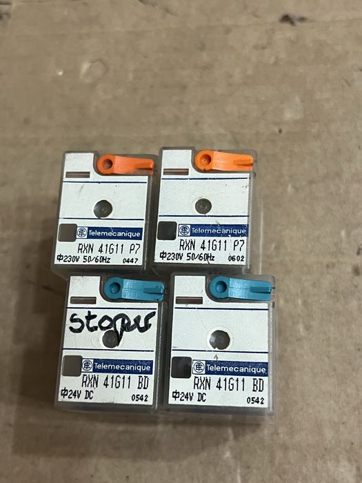 Lot 13 relee industriale Schneider, Telemecanique, Omron, Finder, Kuhnke, Releco, National – Automatizări PLC