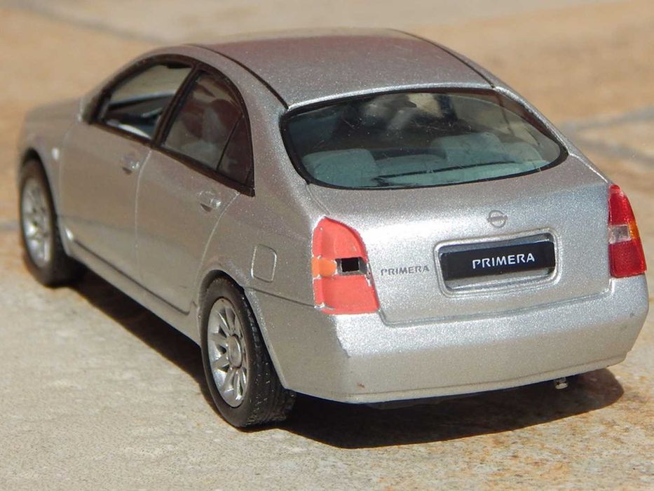 Macheta Nissan Primera III (P12) 2002 1:43 J Collection lipsuri uzata