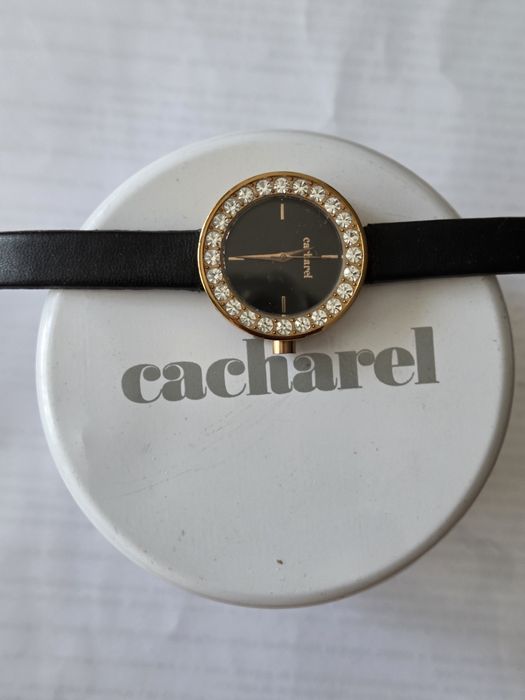Дамски часовник CACHAREL