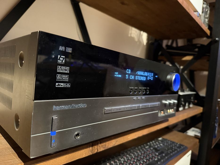 Усилвател Harman Kardon AVR235