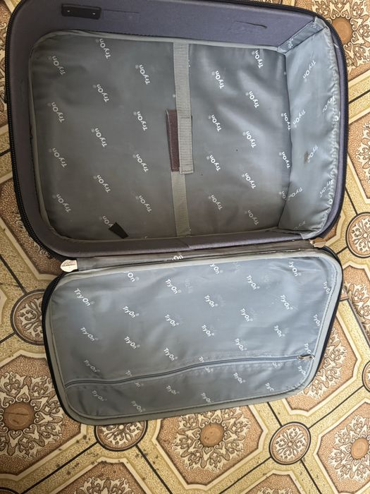 Продам небольшой чемодан дипломат