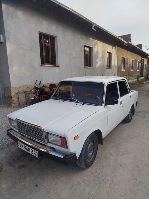 Vaz 2107  Sotiladi