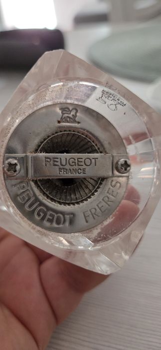 Peugeot мелничка сол/пипер