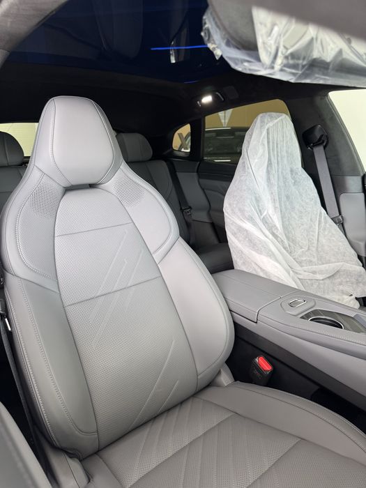 zeekr 001 Y sport