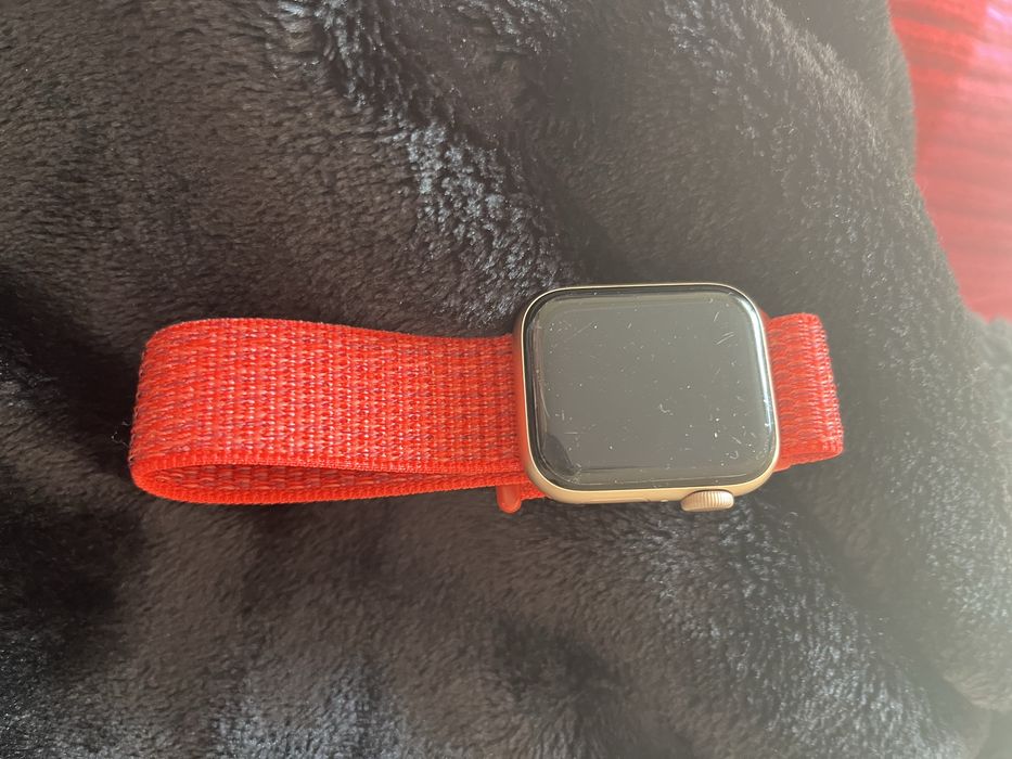 Часы Apple Watch Se 40 мм айфоновские