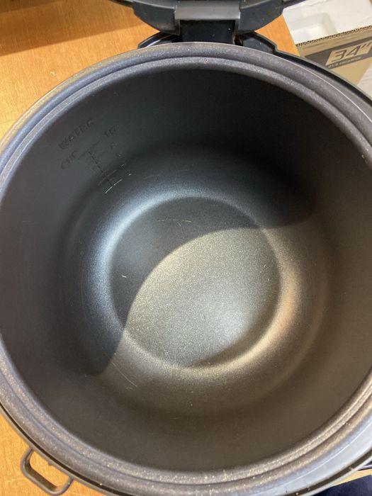 Продам мультиварку Redmond