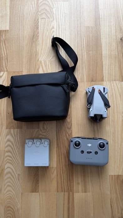 DJI Mini 3 Pro + Fly More Combo